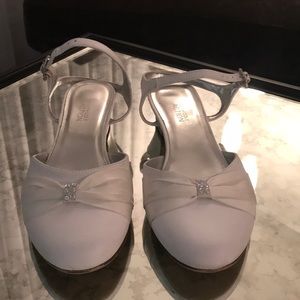 Girls Commission Shoes